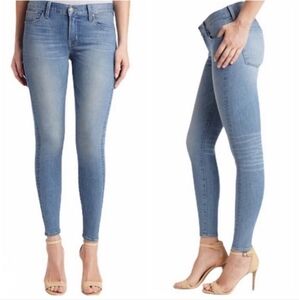 Lucky Brand Brooke Light Wash Lightly Distressed Skinny Jeans Size 10/30